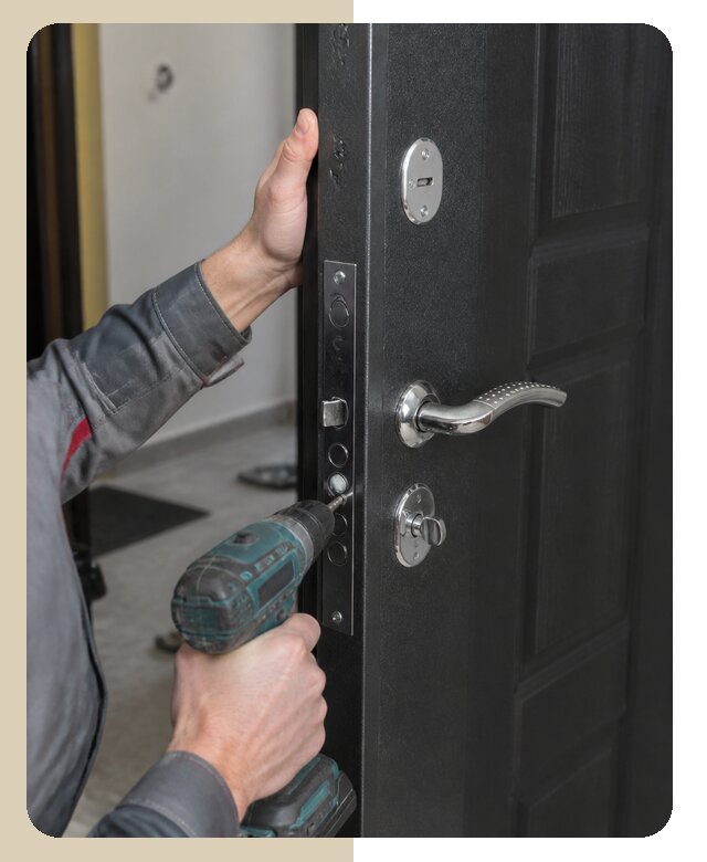 Профессиональная установка броненакладки двери в Курске